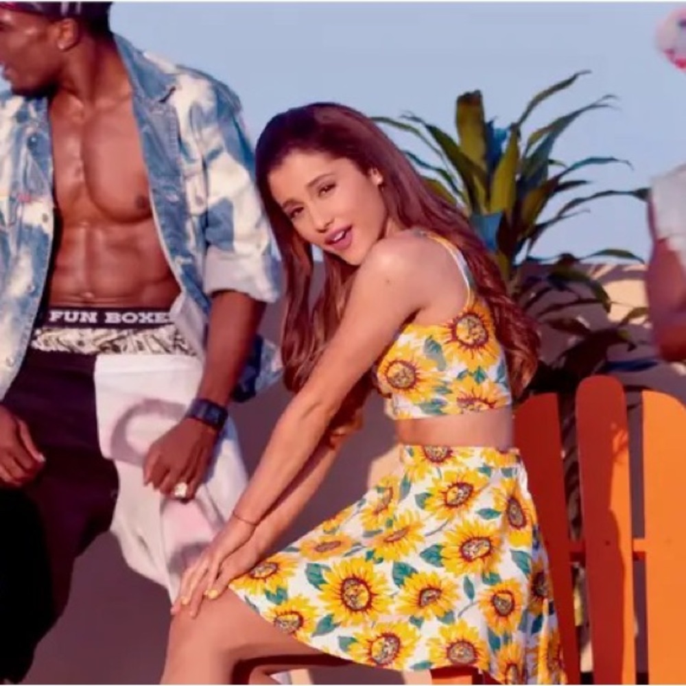 Ariana grande skirt